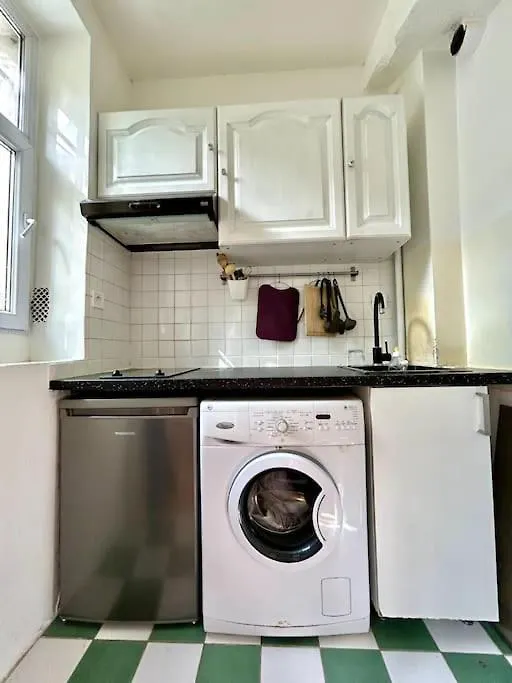 Central 1Br Near Montmartre Paris